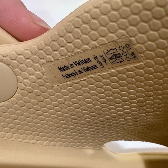 New Crocs Women Sesame Bubble Crush Clogs Sz 6 Colorful Platform Casual Comfort - Picture 6 of 8